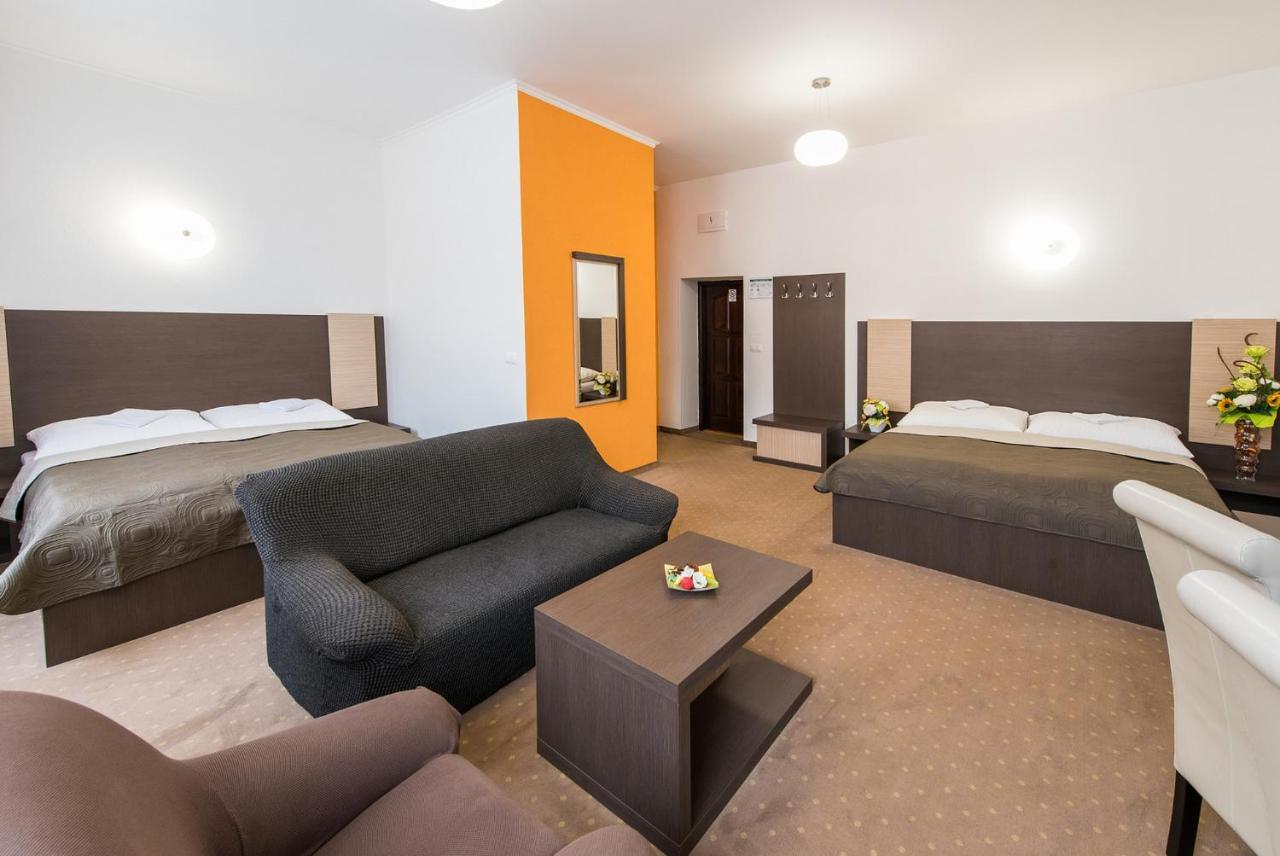 Penzion Resa Spišská Nová Ves Esterno foto