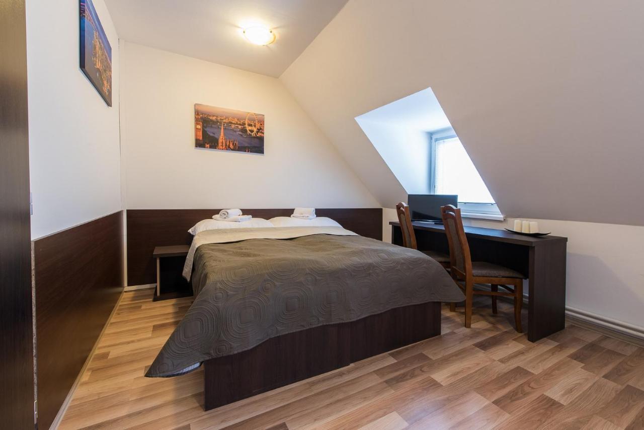 Penzion Resa Spišská Nová Ves Esterno foto